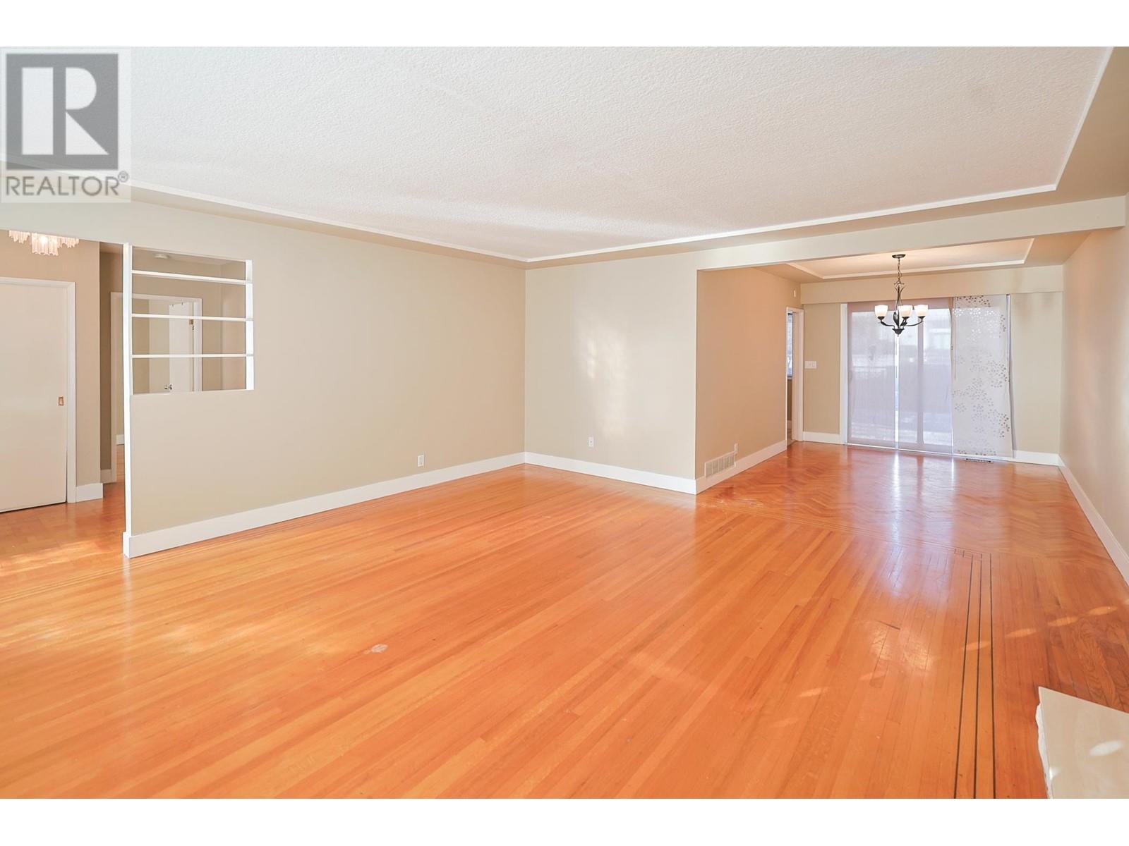 545 W 63rd Avenue, Vancouver, British Columbia  V6P 2G7 - Photo 10 - R2957070