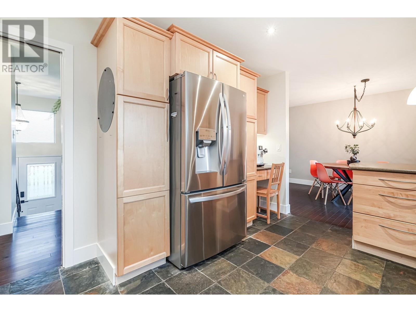 1436 Cambridge Drive, Coquitlam, British Columbia  V3J 2P7 - Photo 10 - R2957089