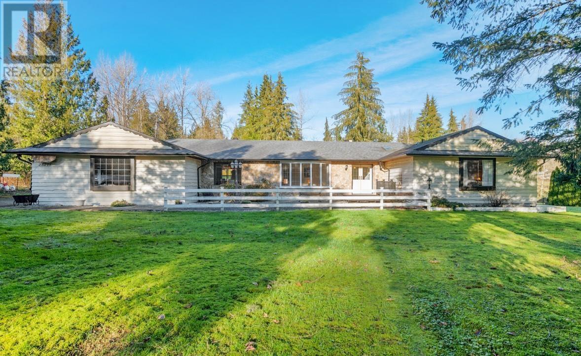 25215 124 Avenue, Maple Ridge, British Columbia  V4R 1T8 - Photo 1 - R2957105