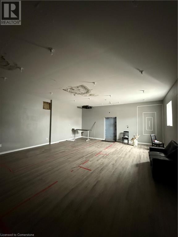 140 Beach Road, Hamilton, Ontario  L8L 4A3 - Photo 4 - 40691133