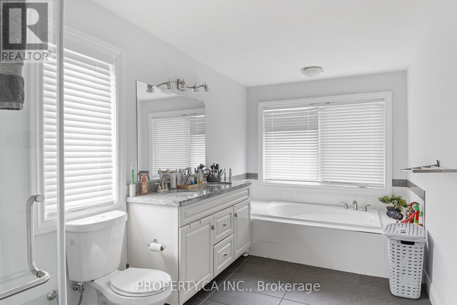 46 Portage Avenue, Toronto, Ontario  M9N 3G7 - Photo 24 - W11927397