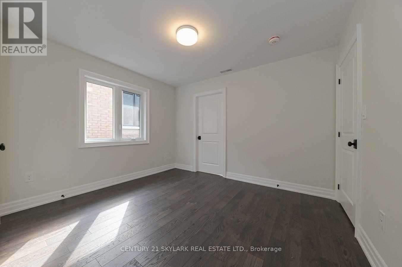 Upper - 64 Glenhaven Street, Toronto, Ontario  M6M 3M3 - Photo 12 - W11927412