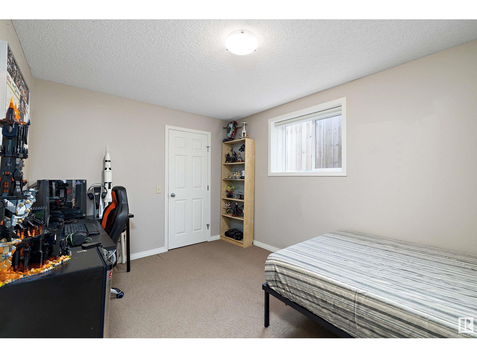 126 Brintnell Bv Nw, Edmonton, Alberta  T5Y 3L9 - Photo 33 - E4418244