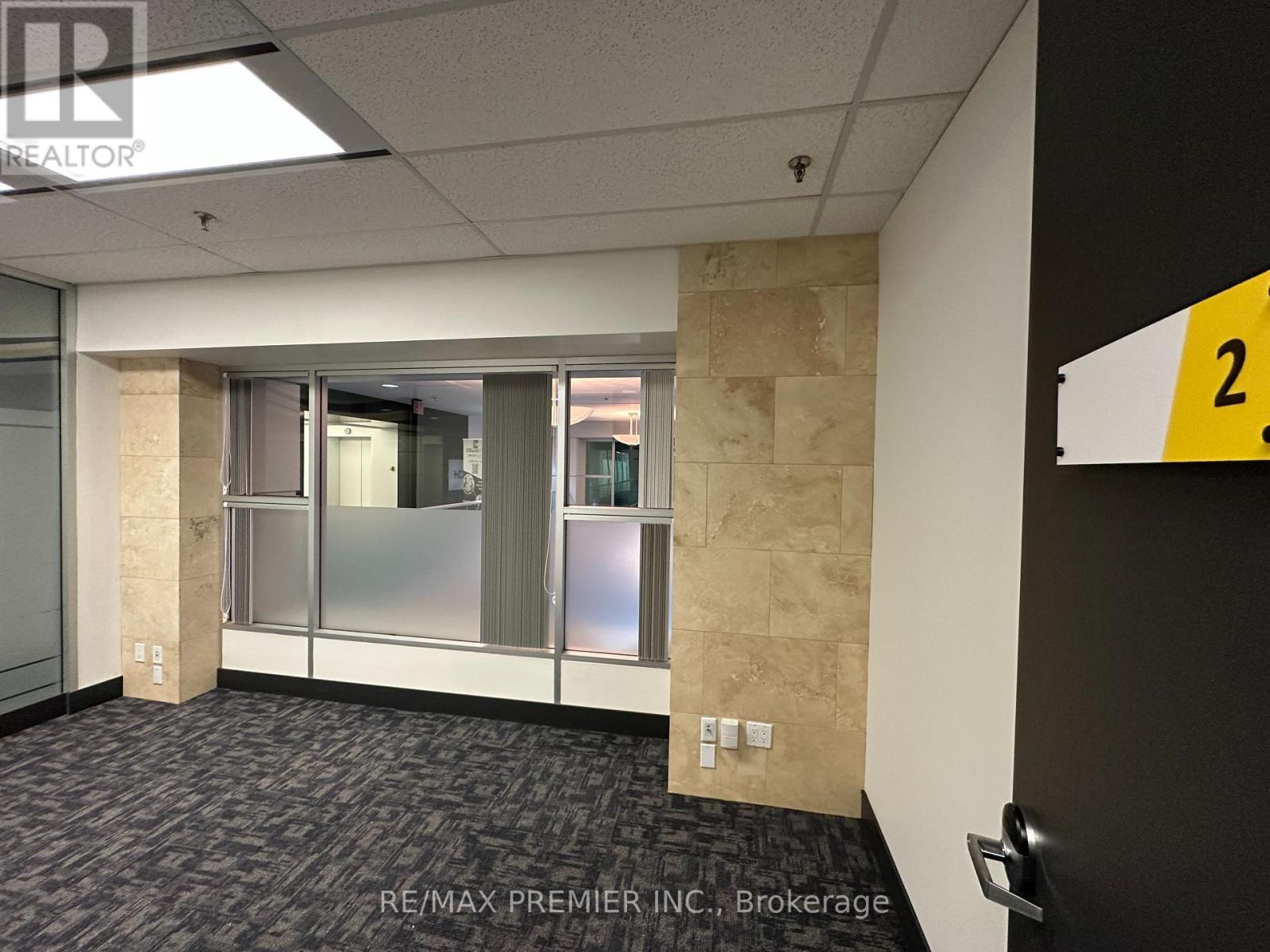 200-02 - 350 Burnhamthorpe Road W, Mississauga, Ontario  L5B 3J1 - Photo 8 - W11927491