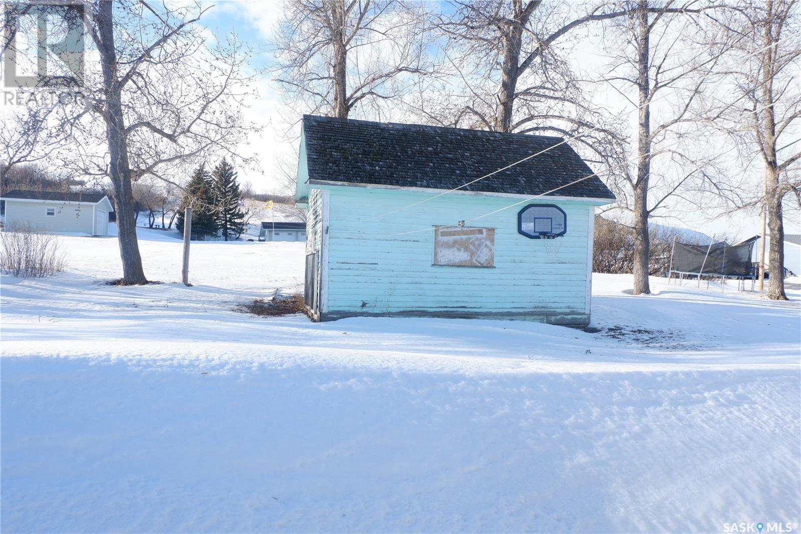 29 B Avenue, Willow Bunch, Saskatchewan  S0H 4K0 - Photo 38 - SK993062