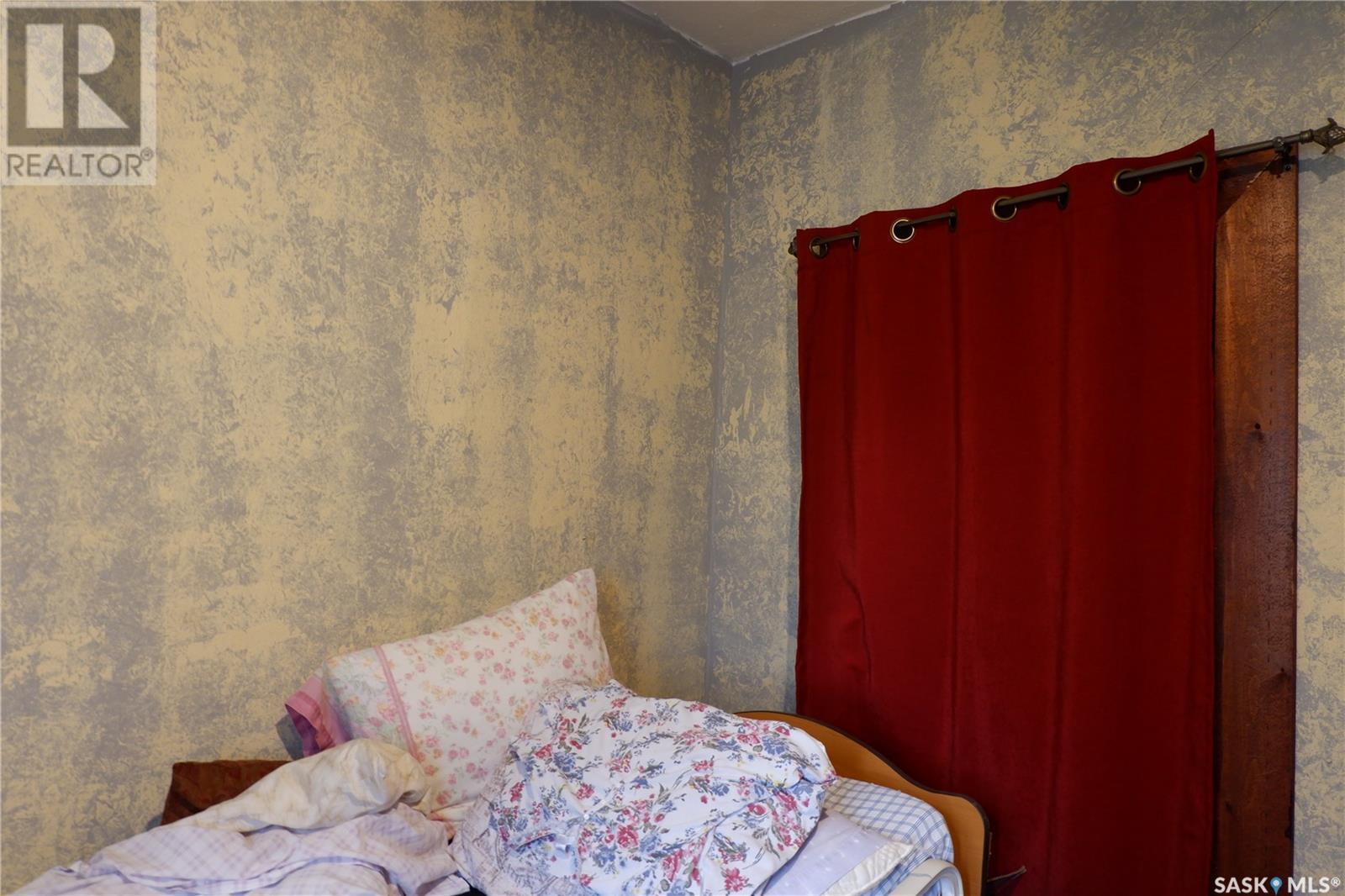 21 3rd Street E, Willow Bunch, Saskatchewan  S0H 4K0 - Photo 21 - SK992921