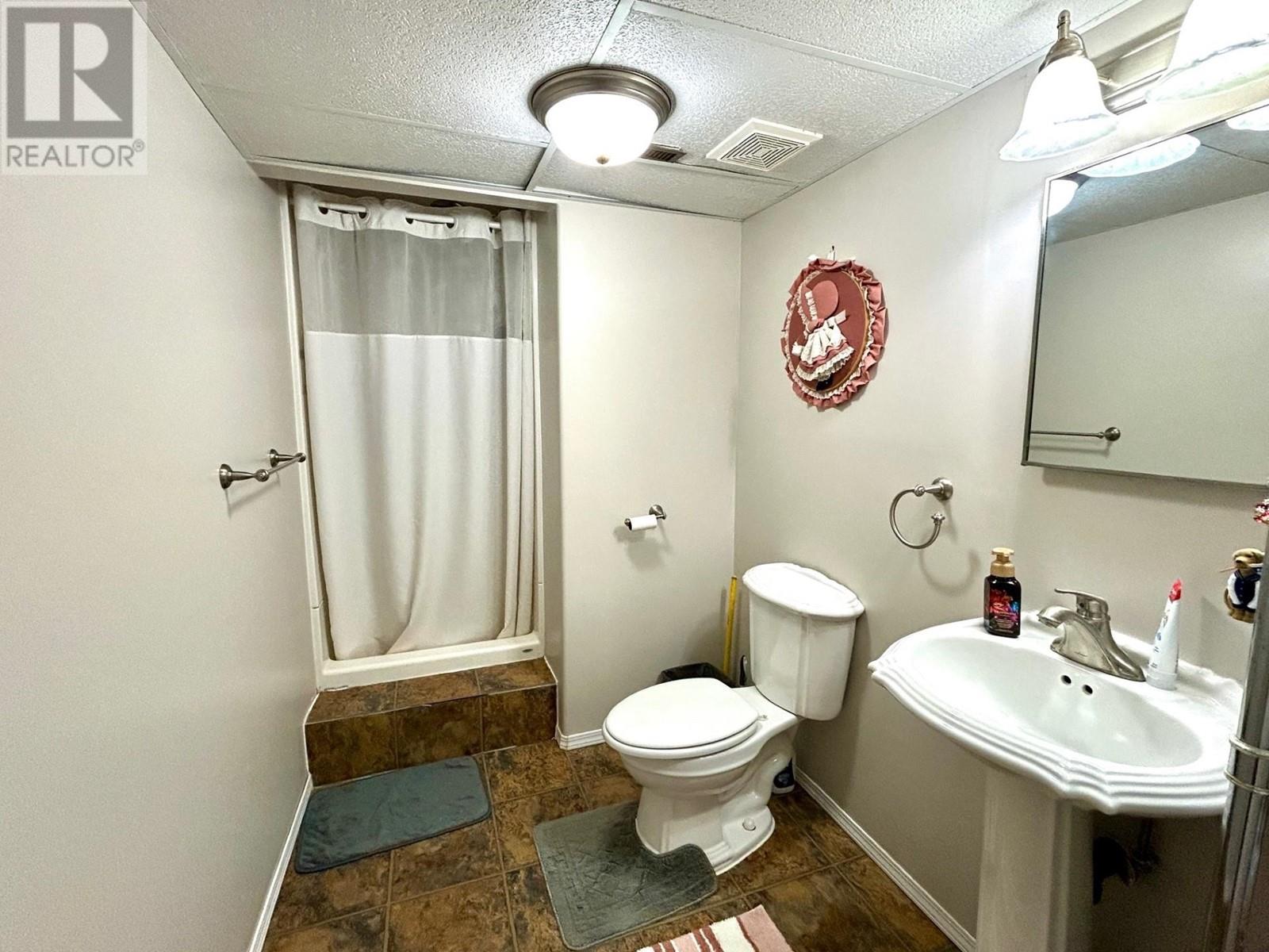 5420 W 53 Avenue, Fort Nelson, British Columbia V0C 1R0 - Photo 16 - R2957025