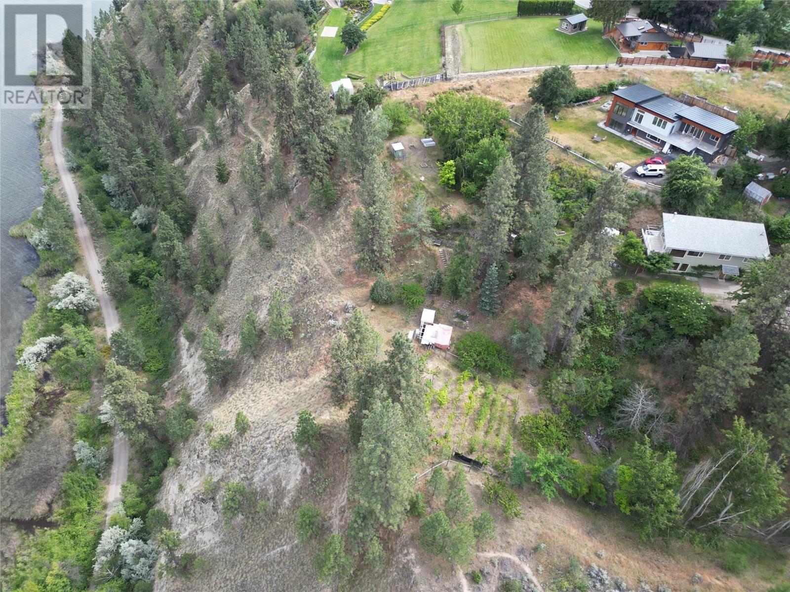 780 Pineview Drive, Kaleden, British Columbia V0H 1K0 - Photo 12 - 10331707