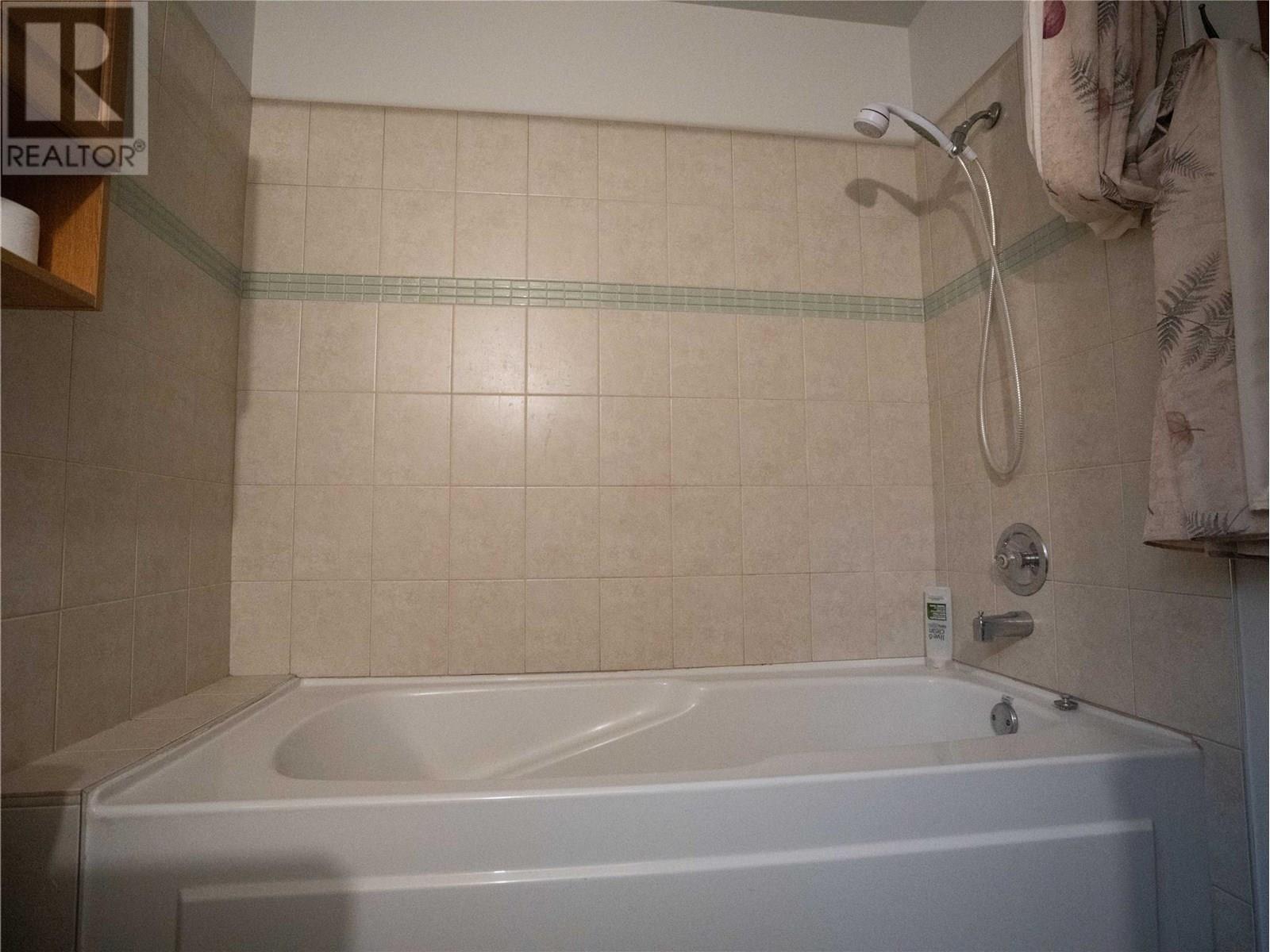 780 Pineview Drive, Kaleden, British Columbia V0H 1K0 - Photo 21 - 10331707