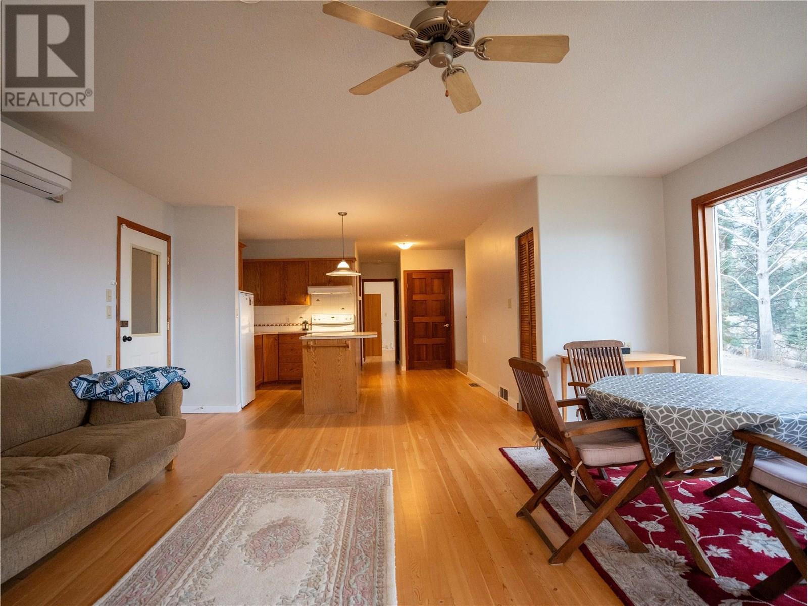 780 Pineview Drive, Kaleden, British Columbia V0H 1K0 - Photo 7 - 10331707