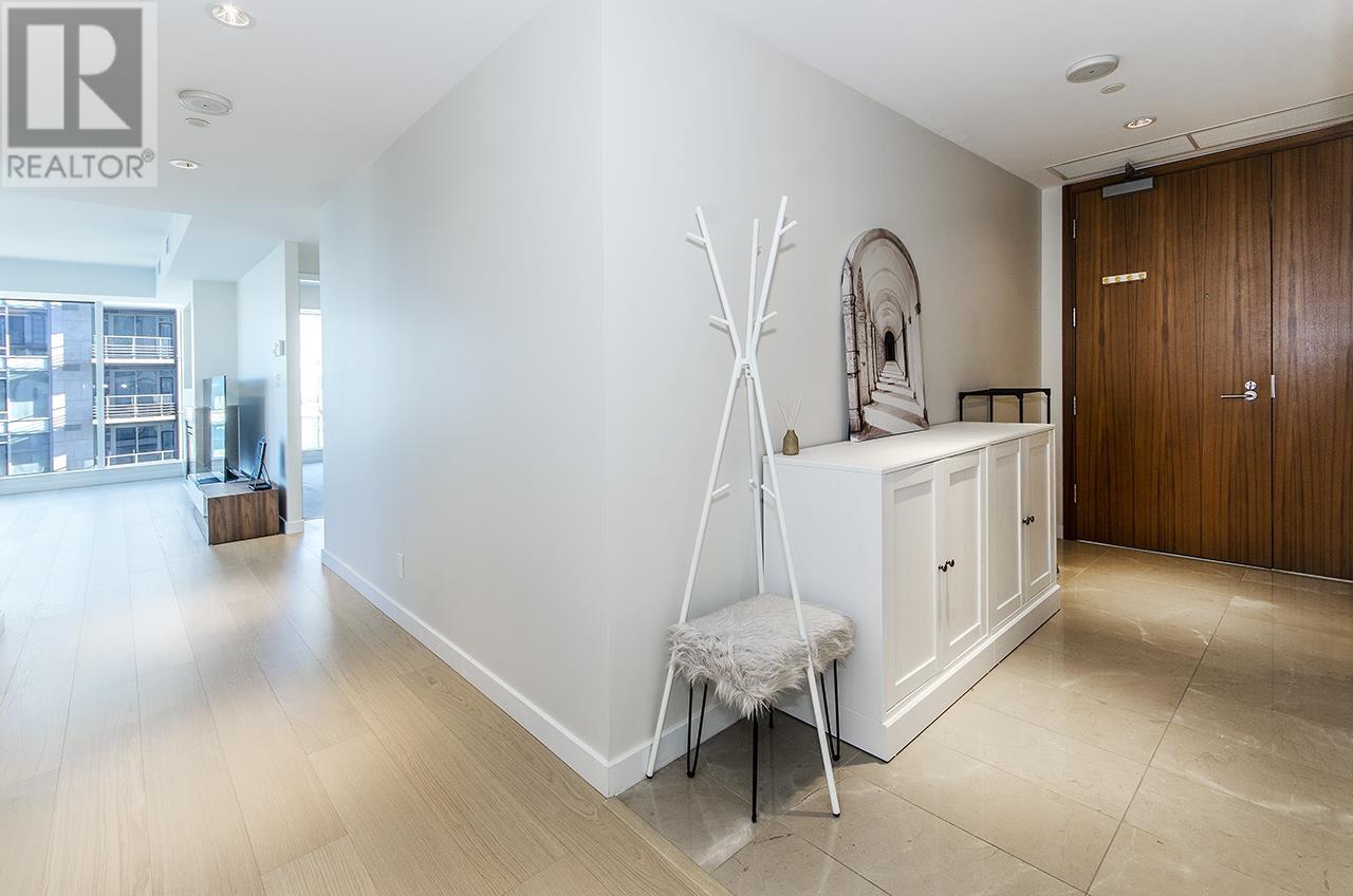 1002 5171 Brighouse Way, Richmond, British Columbia  V7C 0A6 - Photo 2 - R2957083