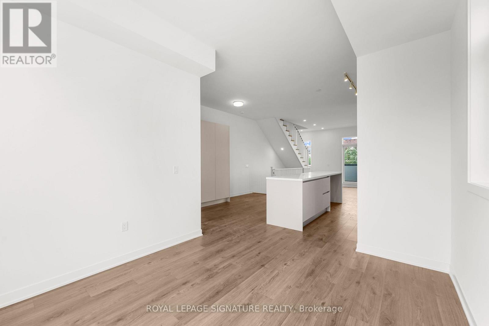 Property at 3047 TRAILSIDE DRIVE image 4