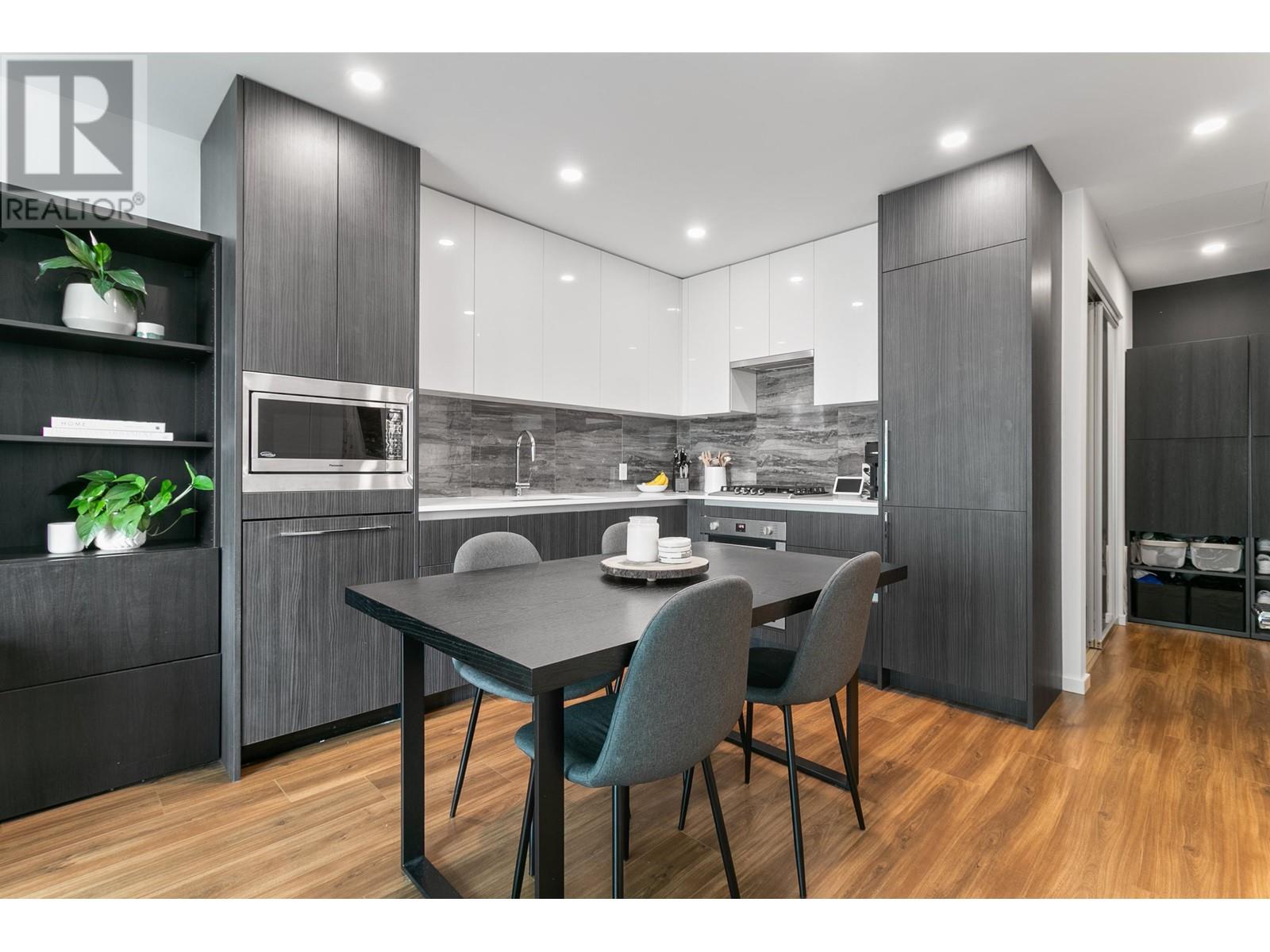 Property at 610 1888 GILMORE AVENUE image 1