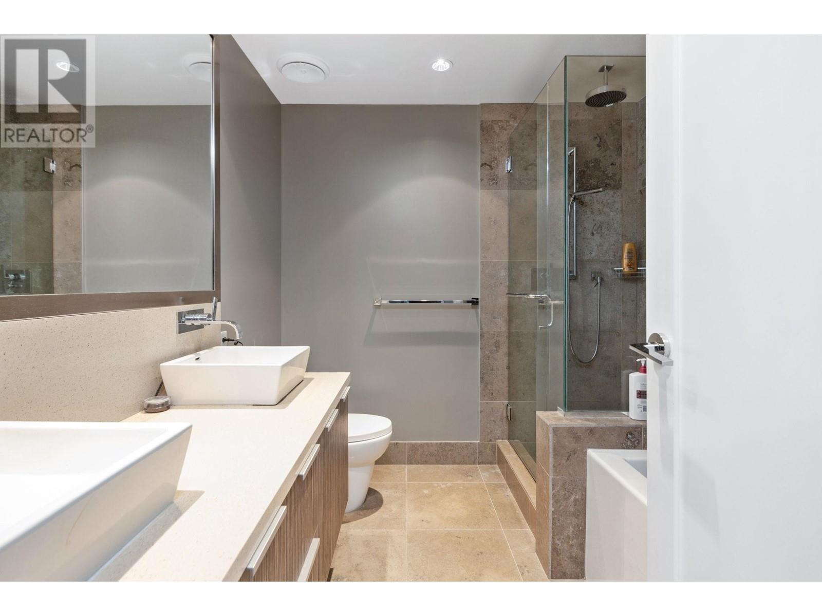 Th 1657 Ontario Street, Vancouver, British Columbia  V5Y 0C1 - Photo 12 - R2957192