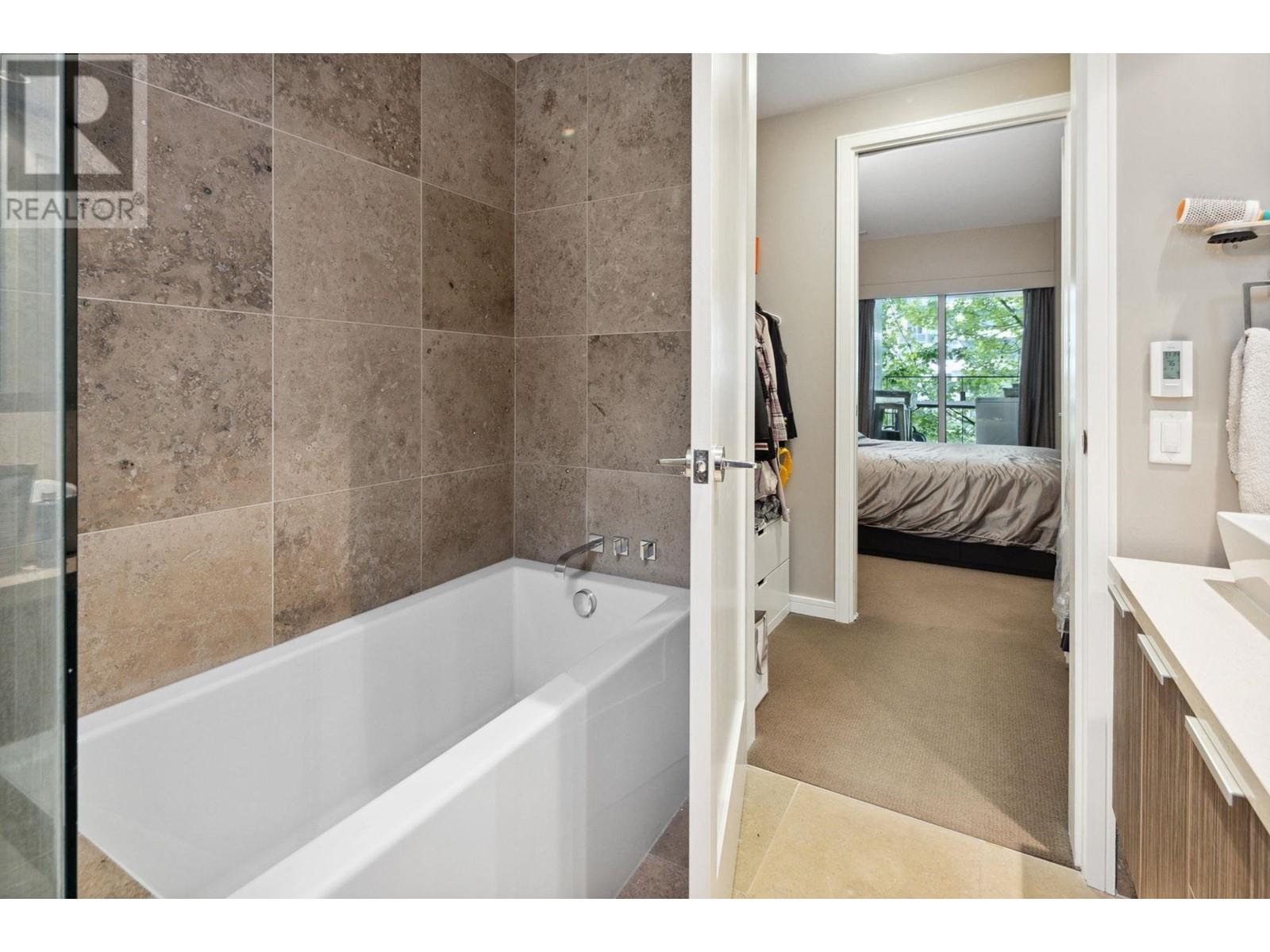 Th 1657 Ontario Street, Vancouver, British Columbia  V5Y 0C1 - Photo 13 - R2957192