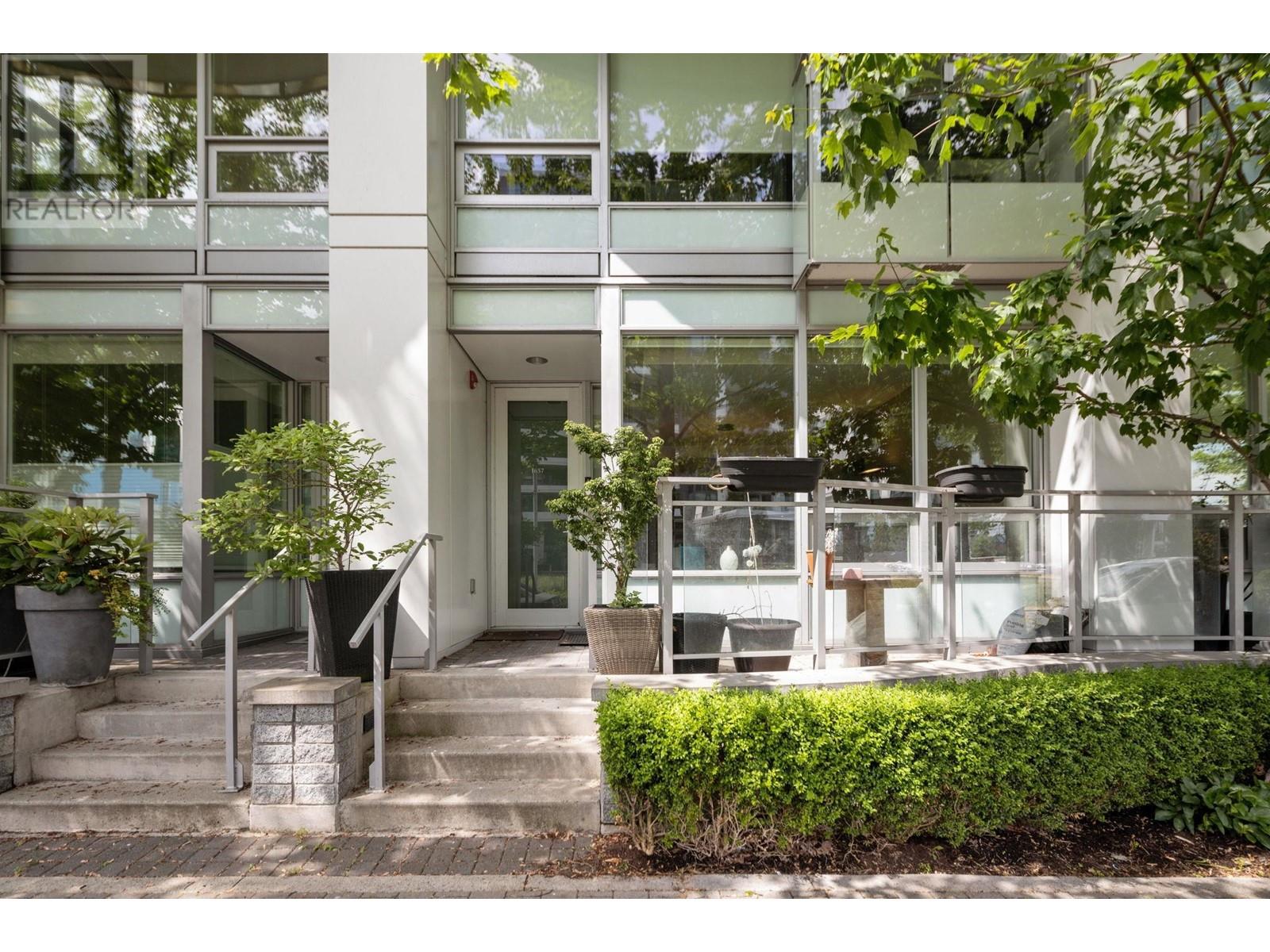 Th 1657 Ontario Street, Vancouver, British Columbia  V5Y 0C1 - Photo 17 - R2957192