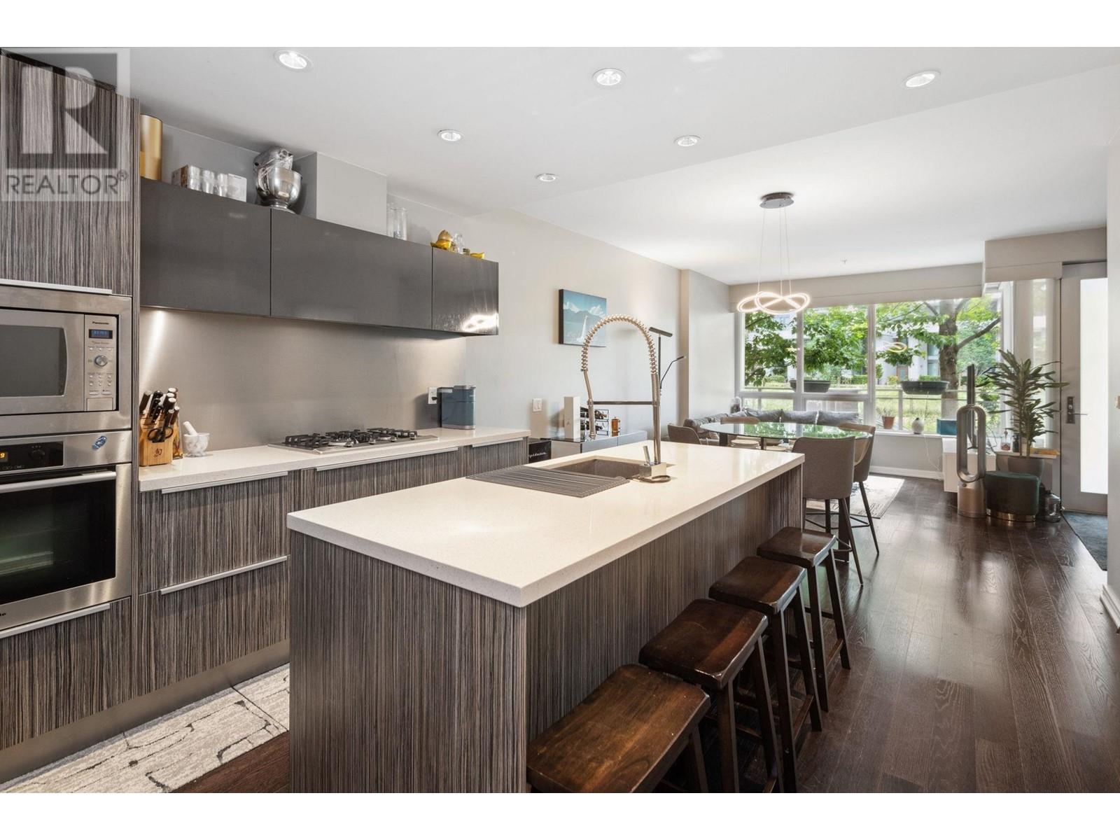 Th 1657 Ontario Street, Vancouver, British Columbia  V5Y 0C1 - Photo 9 - R2957192