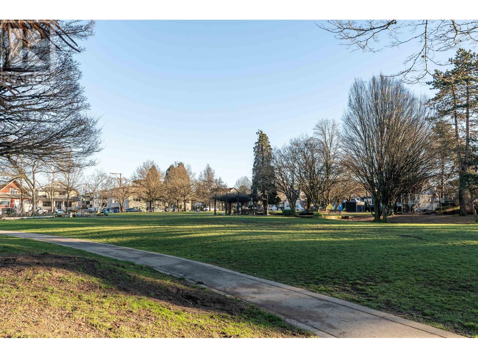 Listing Picture 27 of 29 : 113 W 15TH AVENUE, Vancouver / 溫哥華 - 魯藝地產 Yvonne Lu Group - MLS Medallion Club Member