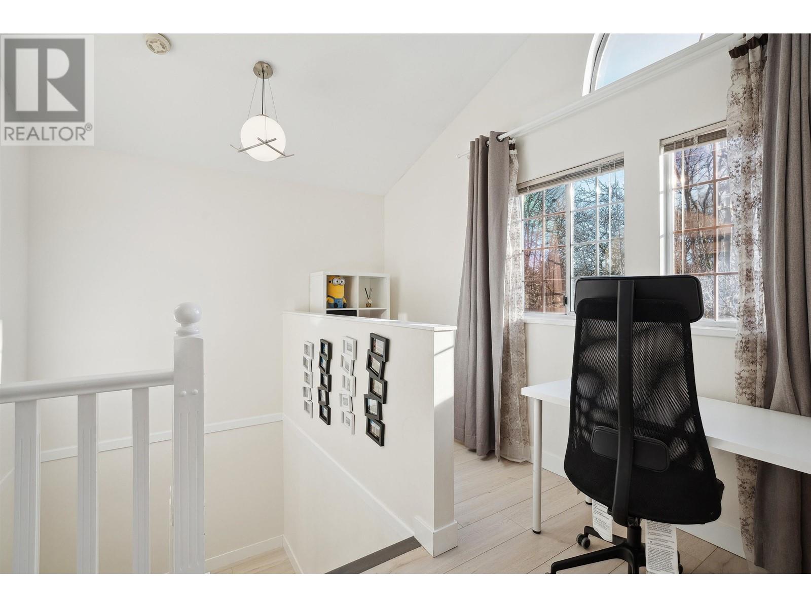 Listing Picture 17 of 29 : 113 W 15TH AVENUE, Vancouver / 溫哥華 - 魯藝地產 Yvonne Lu Group - MLS Medallion Club Member