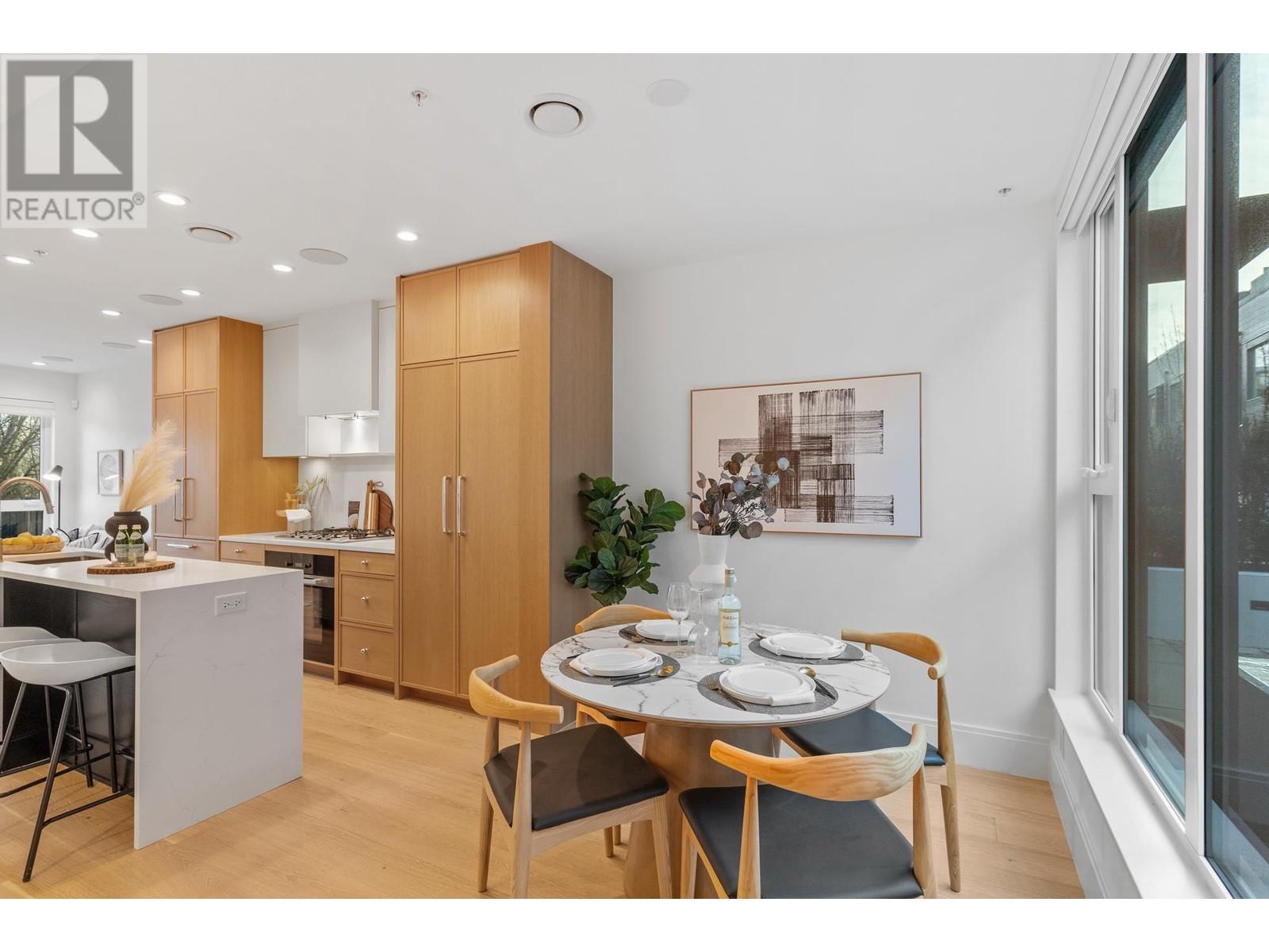 577 W 26th Avenue, Vancouver, British Columbia  V5Z 2E4 - Photo 1 - R2955080