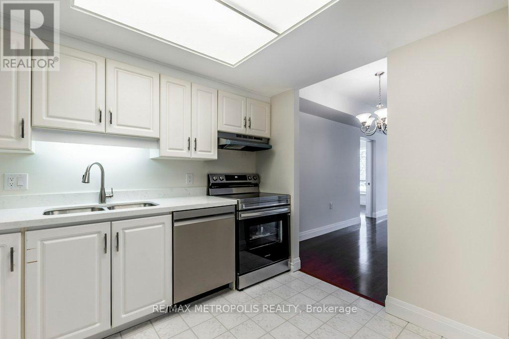 204 - 405 Erb Street W, Waterloo, Ontario  N2L 1W7 - Photo 11 - X11928015