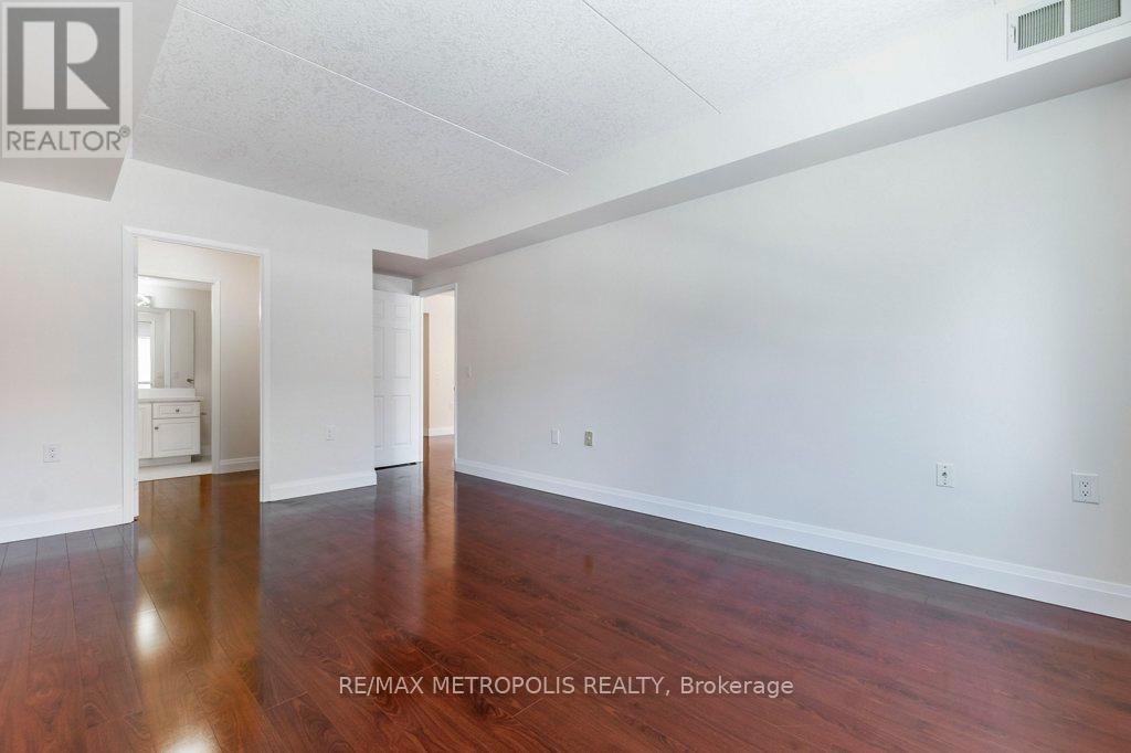 204 - 405 Erb Street W, Waterloo, Ontario  N2L 1W7 - Photo 24 - X11928015
