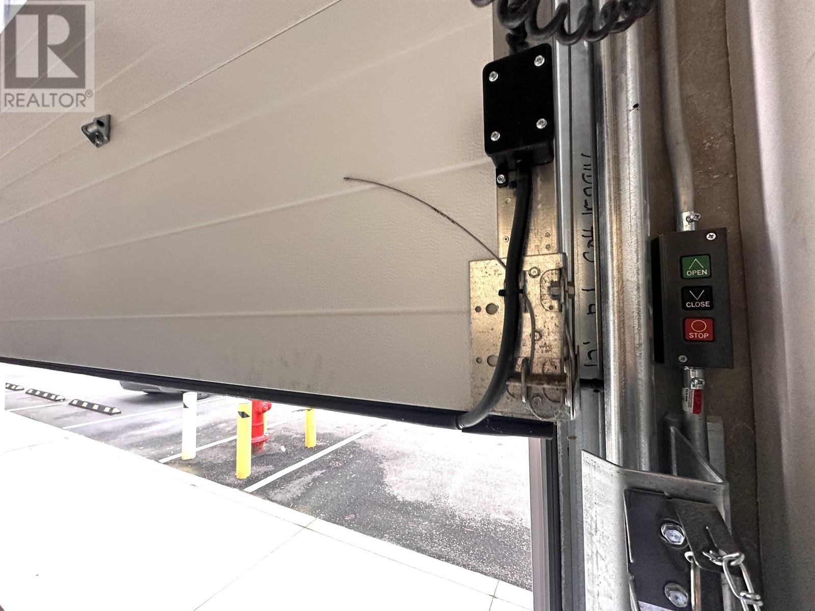 Listing Picture 12 of 22 : 155 951 E KENT AVENUE NORTH, Vancouver / 溫哥華 - 魯藝地產 Yvonne Lu Group - MLS Medallion Club Member