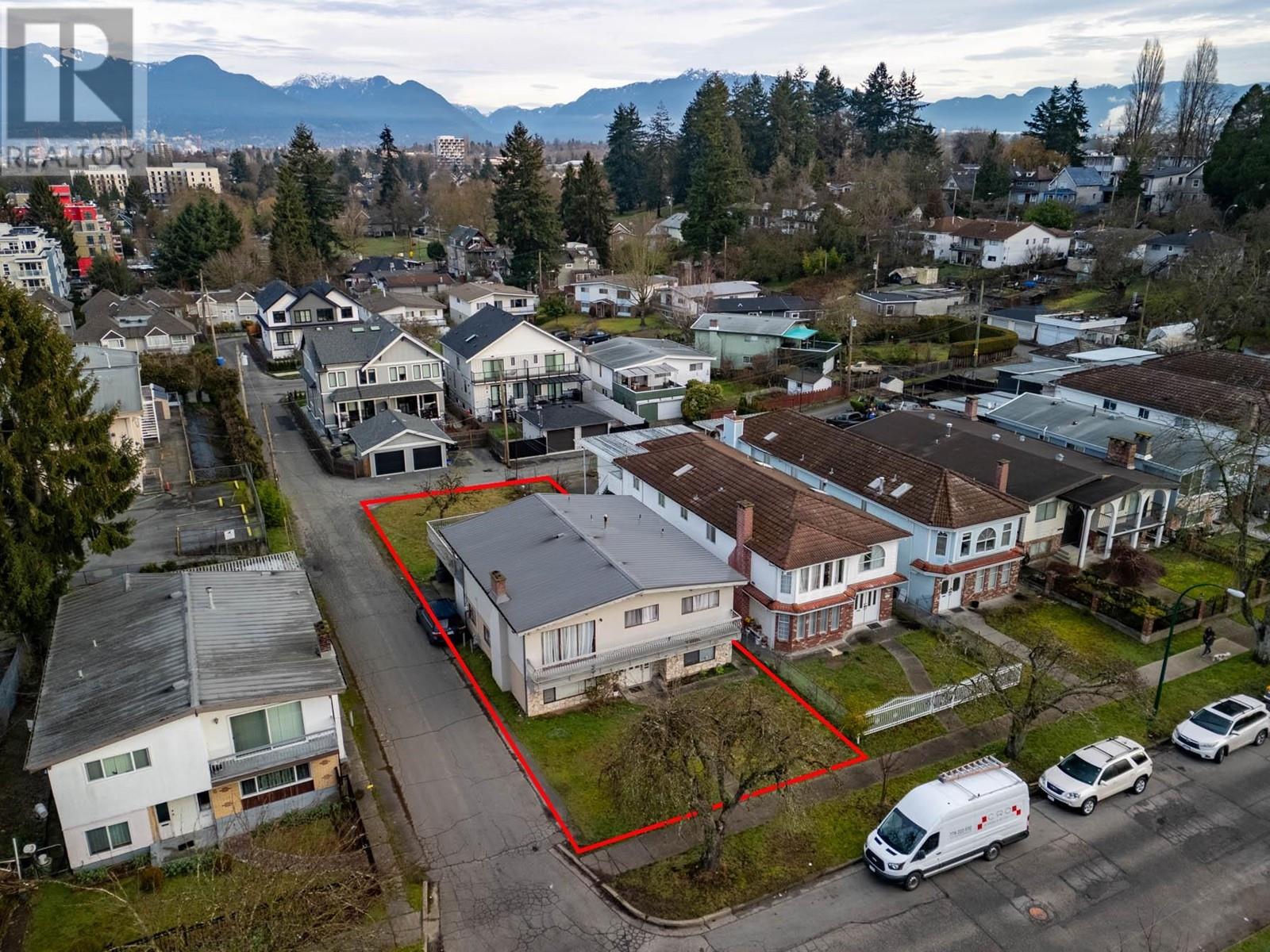 Property at 1425 E 18TH AVENUE image 4