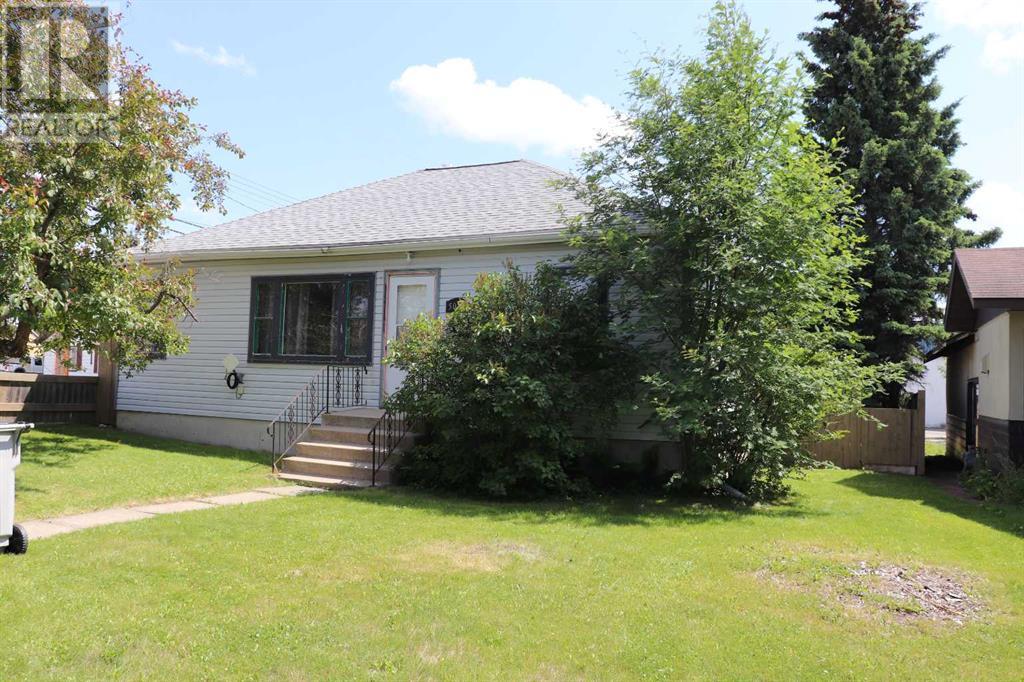 Property at 5015 6 Avenue image 1