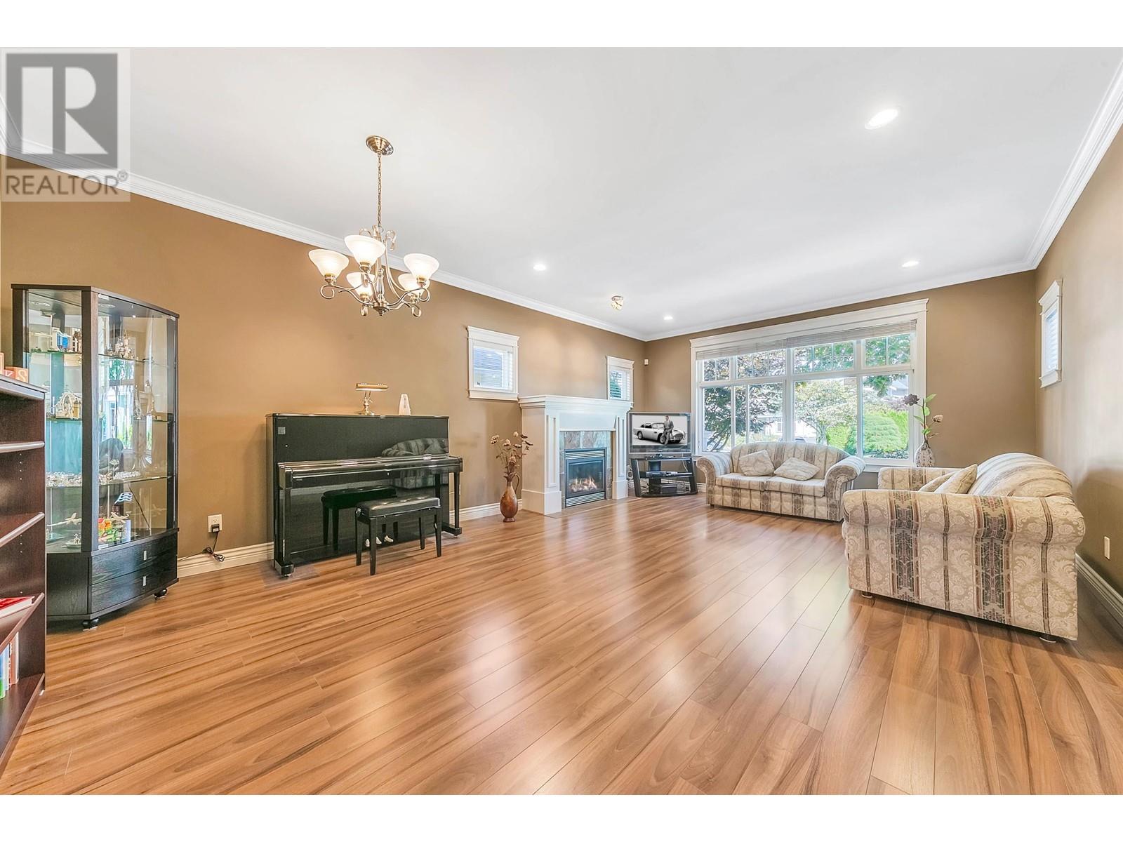 Listing Picture 5 of 29 : 12293 BUCHANAN STREET, Richmond / 烈治文 - 魯藝地產 Yvonne Lu Group - MLS Medallion Club Member