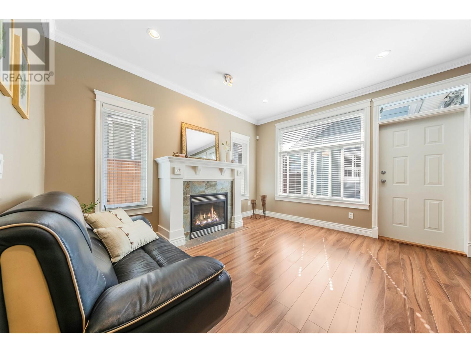 Listing Picture 14 of 29 : 12293 BUCHANAN STREET, Richmond / 烈治文 - 魯藝地產 Yvonne Lu Group - MLS Medallion Club Member
