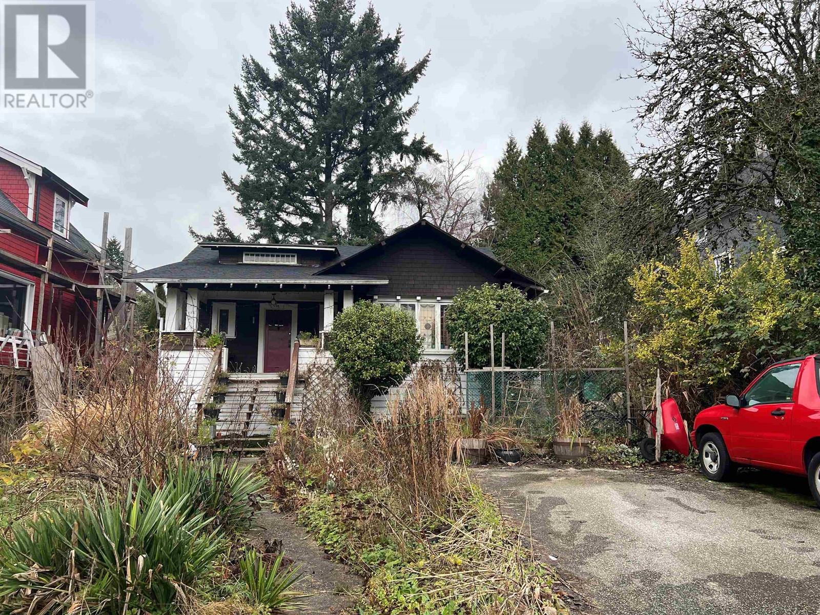 134 W Queens Road, North Vancouver, British Columbia  V7N 2K3 - Photo 3 - R2957230