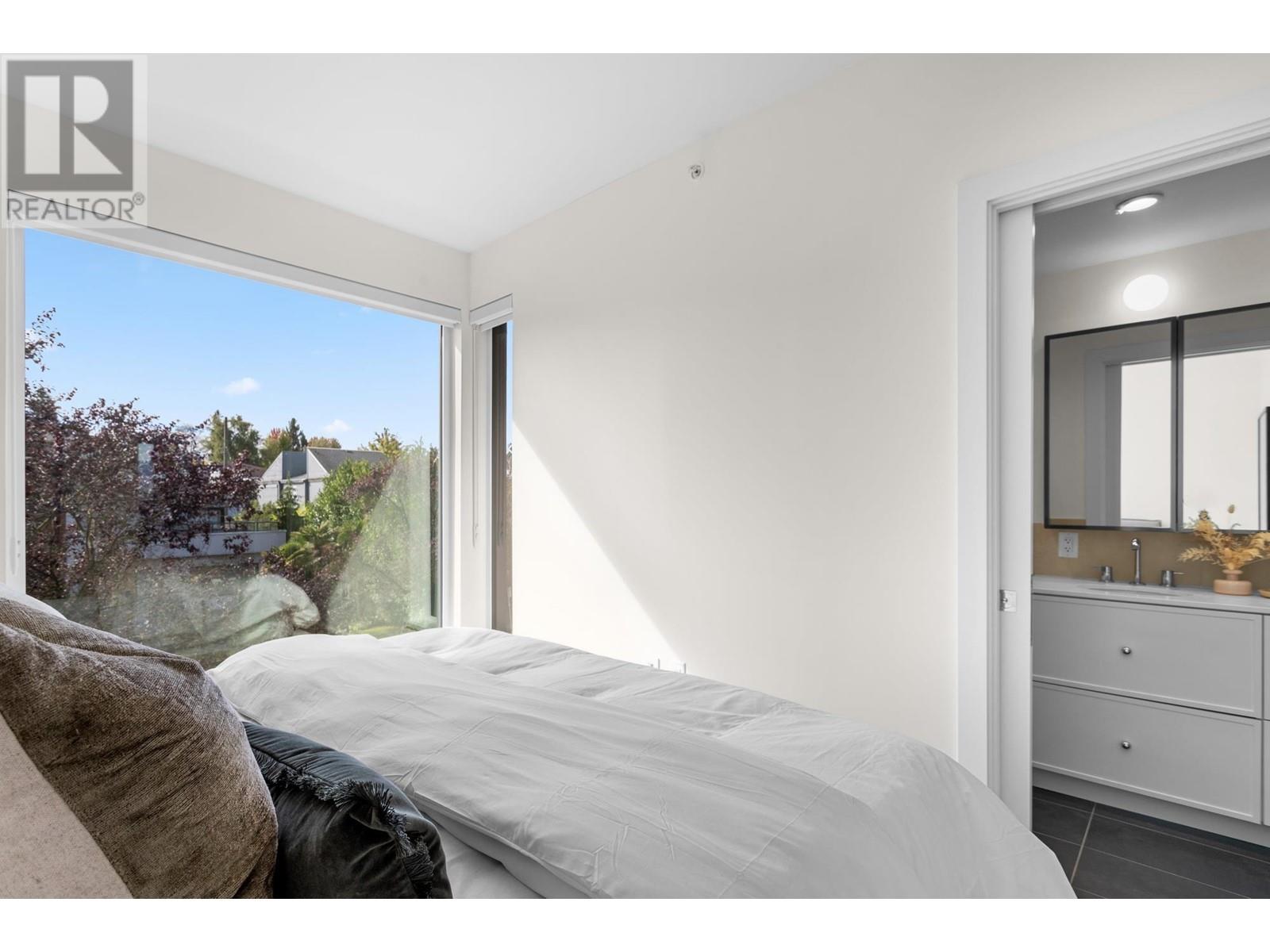 585 W 26th Avenue, Vancouver, British Columbia V5Z 2E4 - Photo 32 - R2953873
