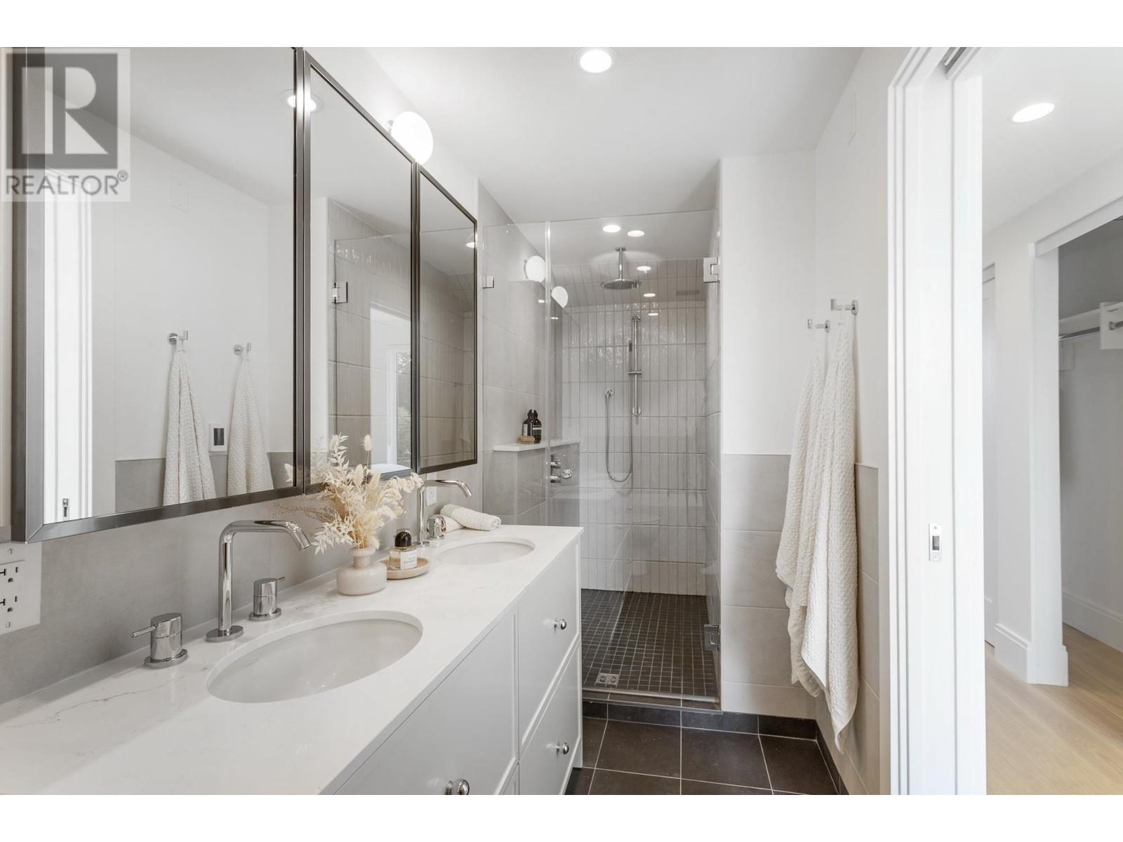 585 W 26th Avenue, Vancouver, British Columbia V5Z 2E4 - Photo 36 - R2953873