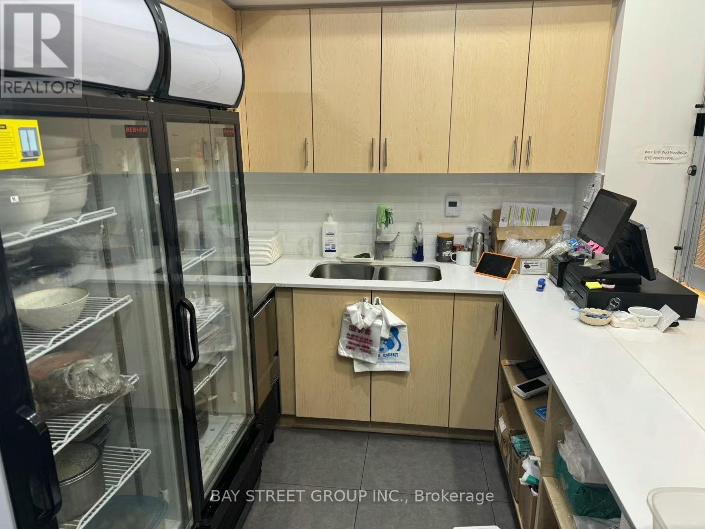 Property at 1FC6 - 9390 WOODBINE AVENUE image 3
