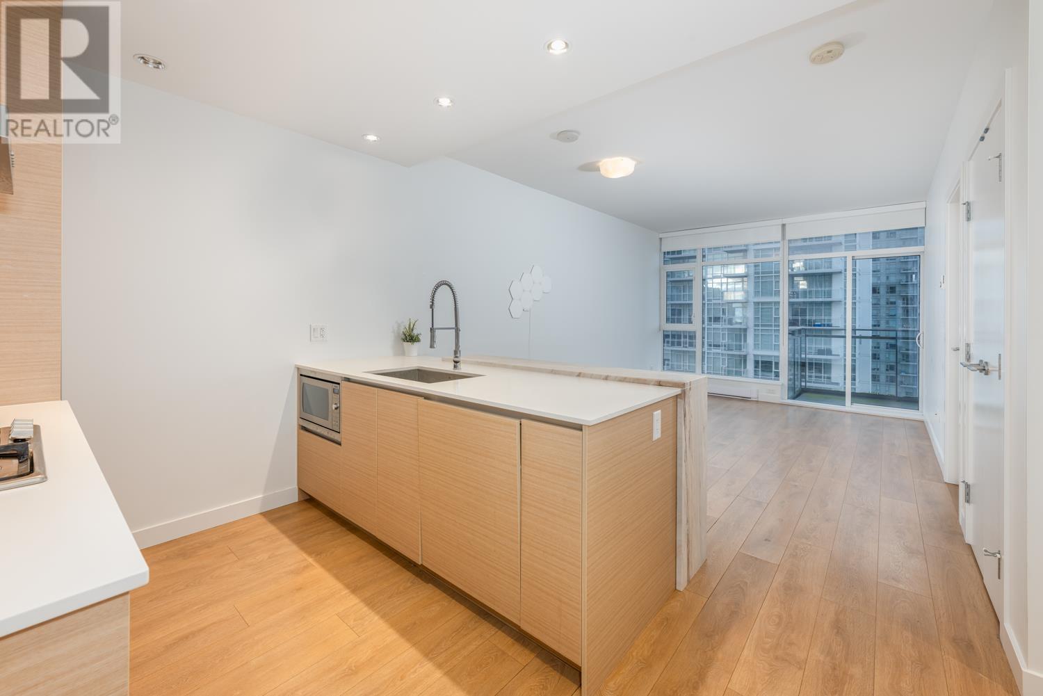 2308 6098 Station Street, Burnaby, British Columbia  V5H 0H4 - Photo 7 - R2950610