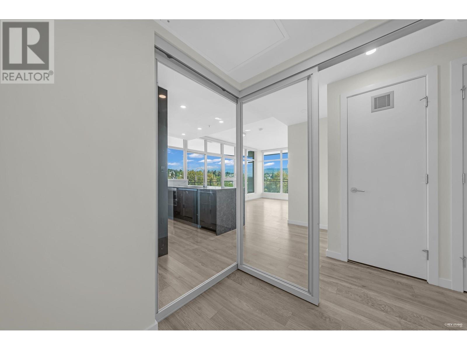 Listing Picture 16 of 40 : 901 5333 GORING STREET, Burnaby / 本拿比 - 魯藝地產 Yvonne Lu Group - MLS Medallion Club Member