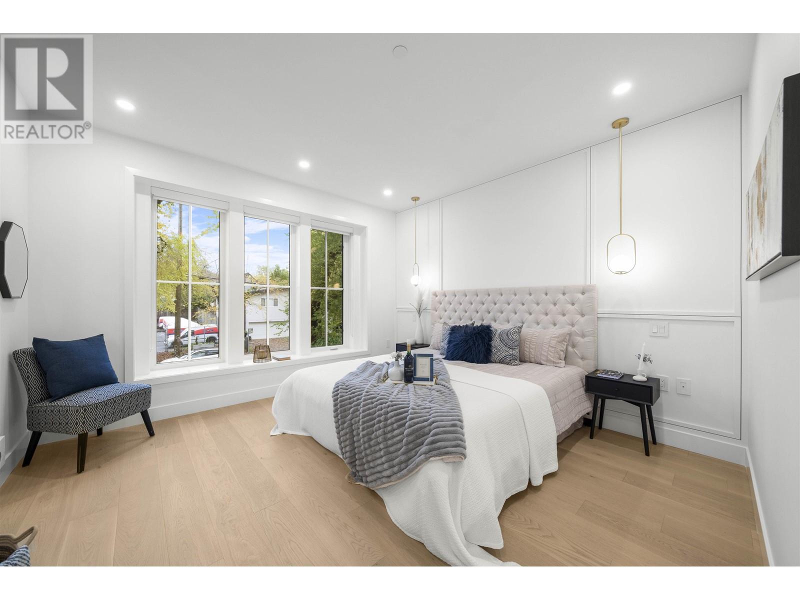 Listing Picture 13 of 27 : 1 1722 E 6TH AVENUE, Vancouver / 溫哥華 - 魯藝地產 Yvonne Lu Group - MLS Medallion Club Member