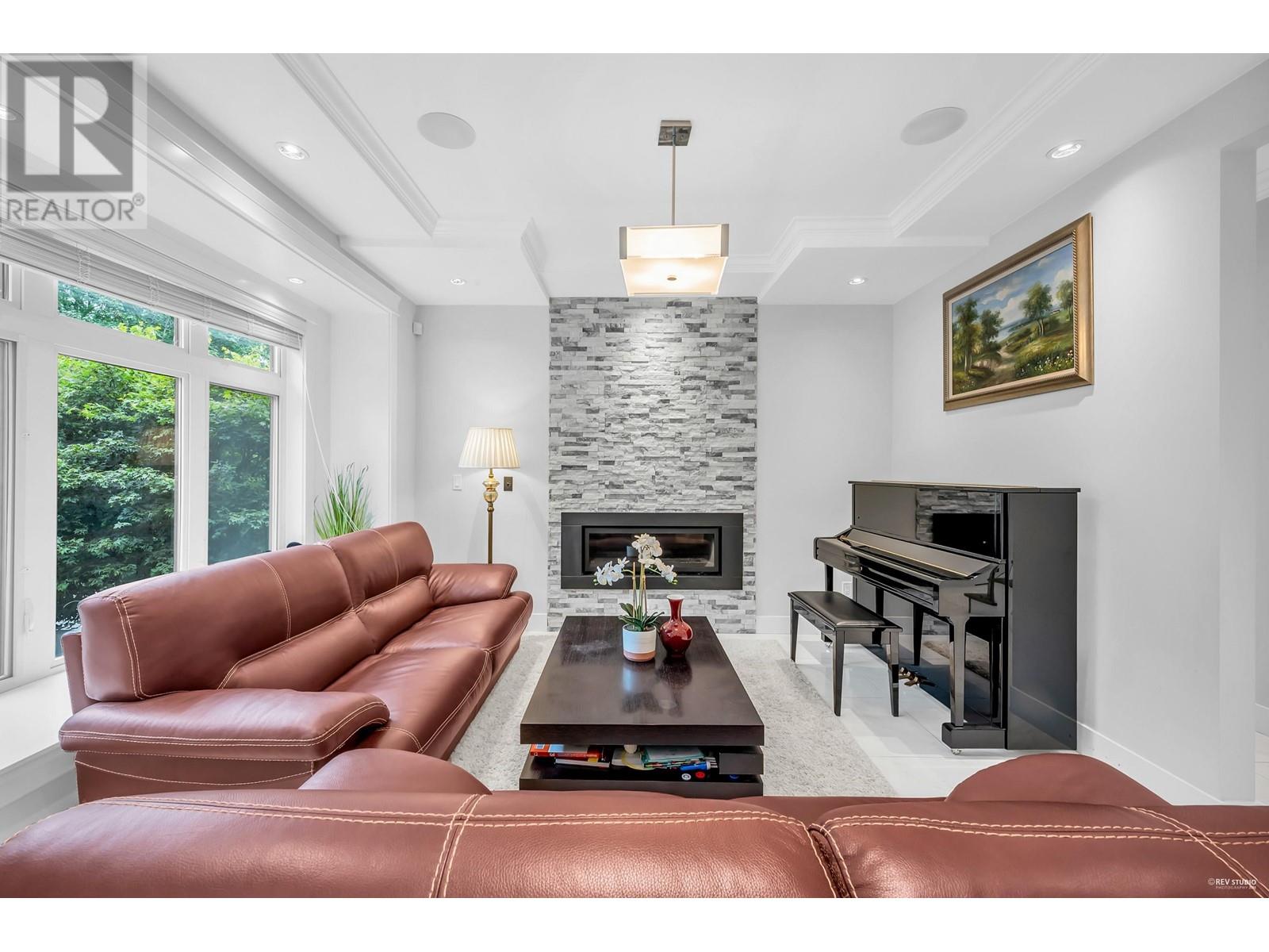 Property at 4337 PERCIVAL AVENUE image 3