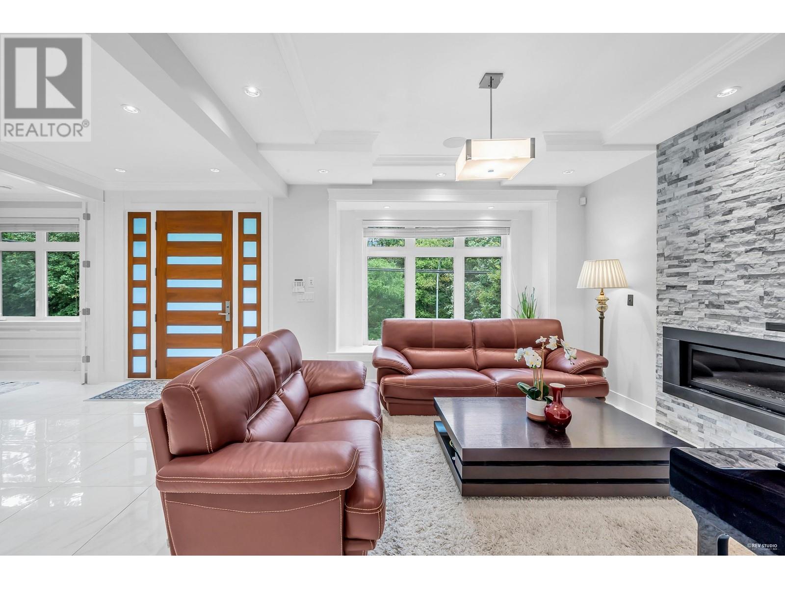 Property at 4337 PERCIVAL AVENUE image 4