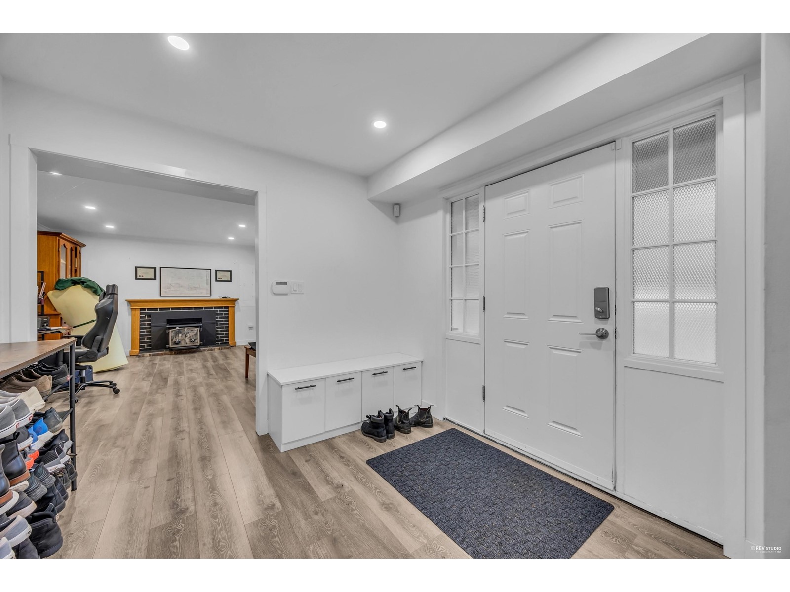 Property at 3854 196A STREET image 4