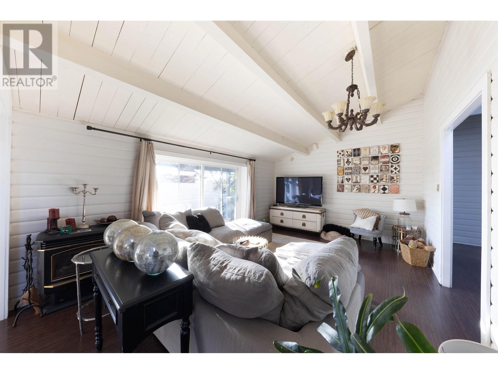 1342 Fulton Avenue, West Vancouver, British Columbia  V7T 1N8 - Photo 2 - R2957106