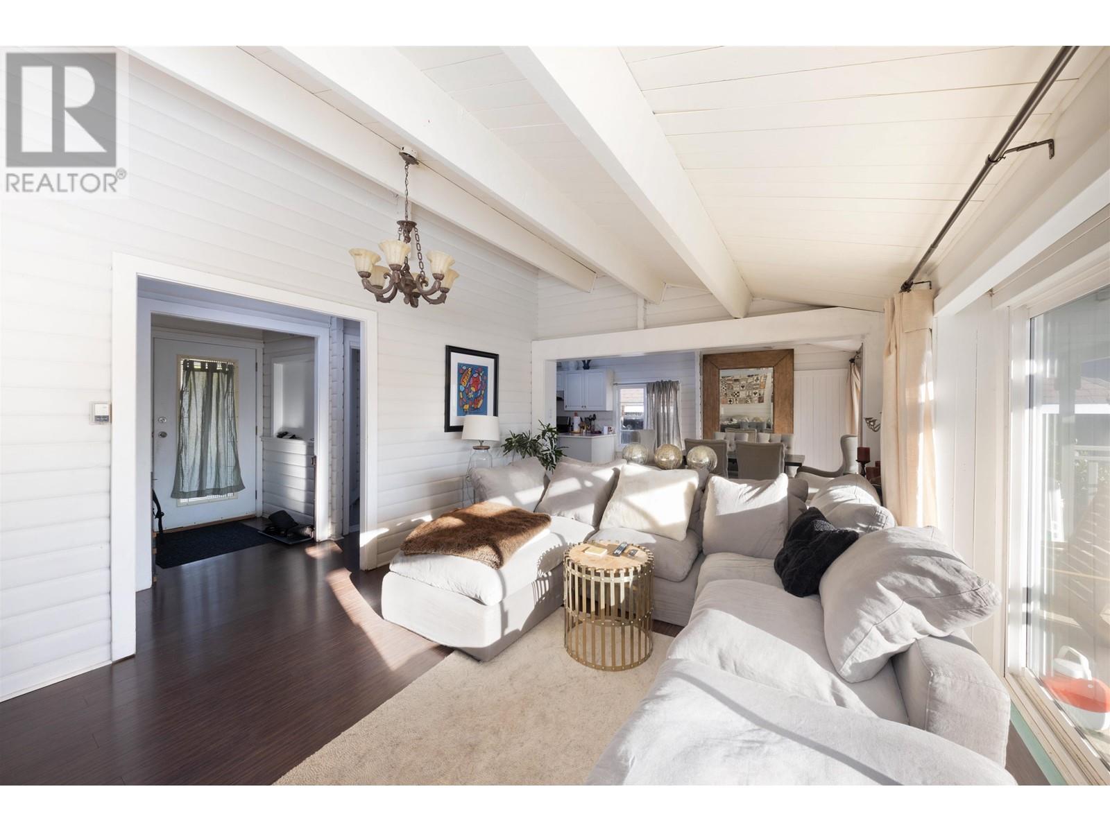 1342 Fulton Avenue, West Vancouver, British Columbia  V7T 1N8 - Photo 3 - R2957106
