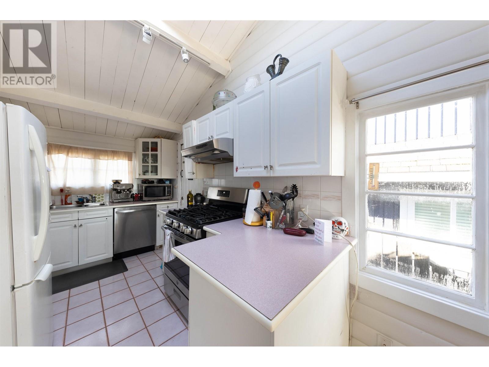 1342 Fulton Avenue, West Vancouver, British Columbia  V7T 1N8 - Photo 13 - R2957106