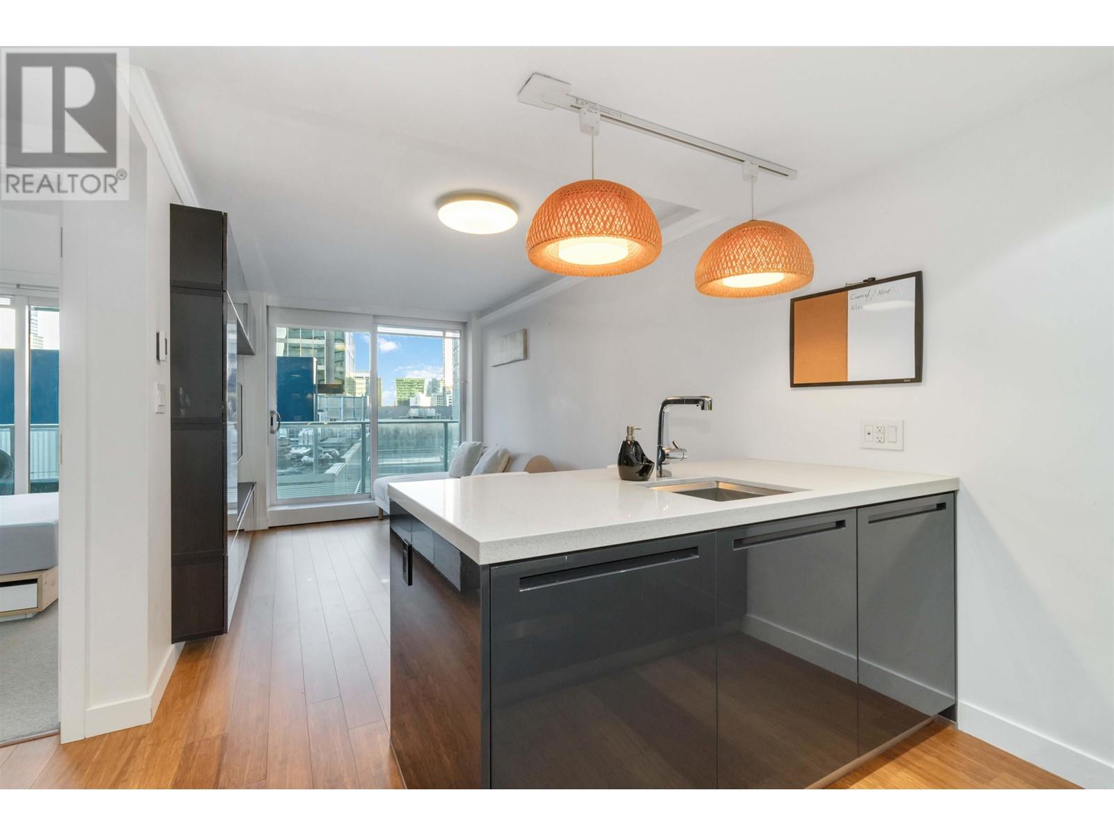 1705 777 Richards Street, Vancouver, British Columbia  V6B 0M6 - Photo 9 - R2957319
