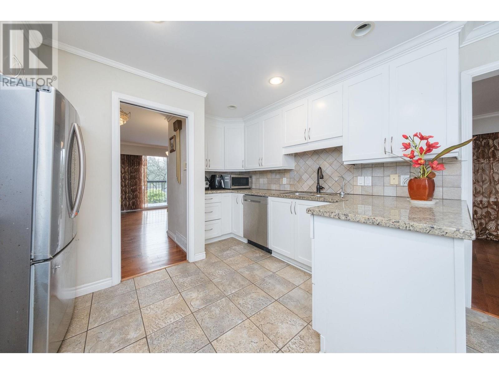 6140 Buckingham Place, Burnaby, British Columbia  V5E 3W5 - Photo 6 - R2955443