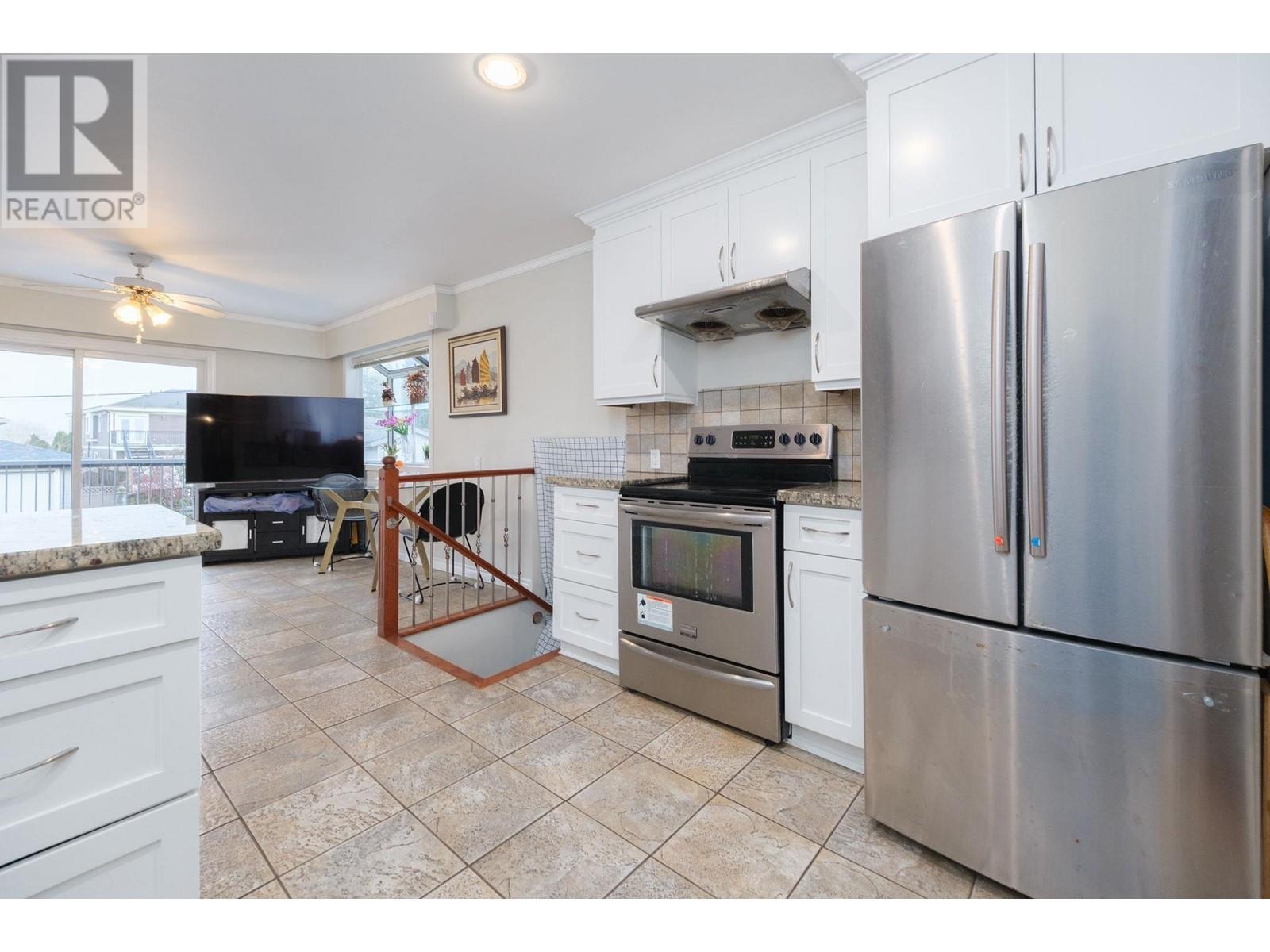 6140 Buckingham Place, Burnaby, British Columbia  V5E 3W5 - Photo 7 - R2955443