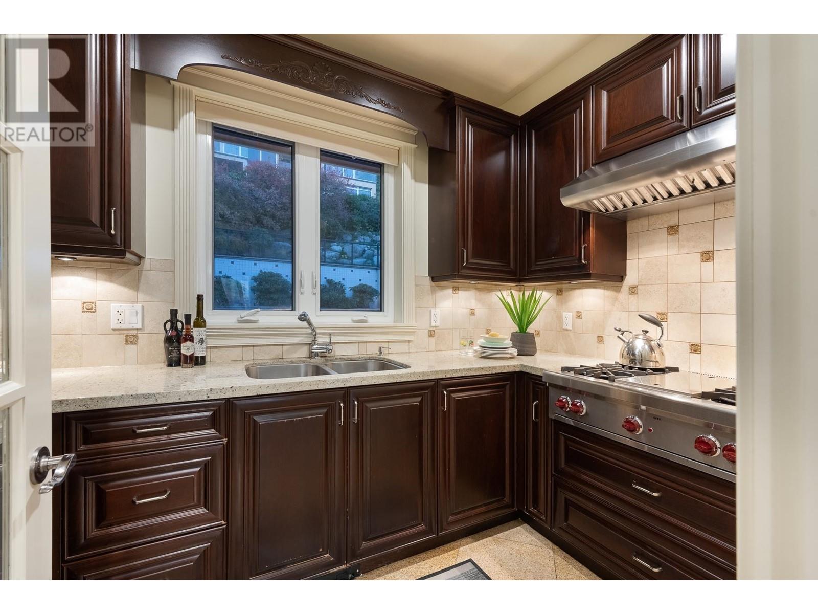2533 Westhill Drive, West Vancouver, British Columbia  V7S 3A3 - Photo 12 - R2957181