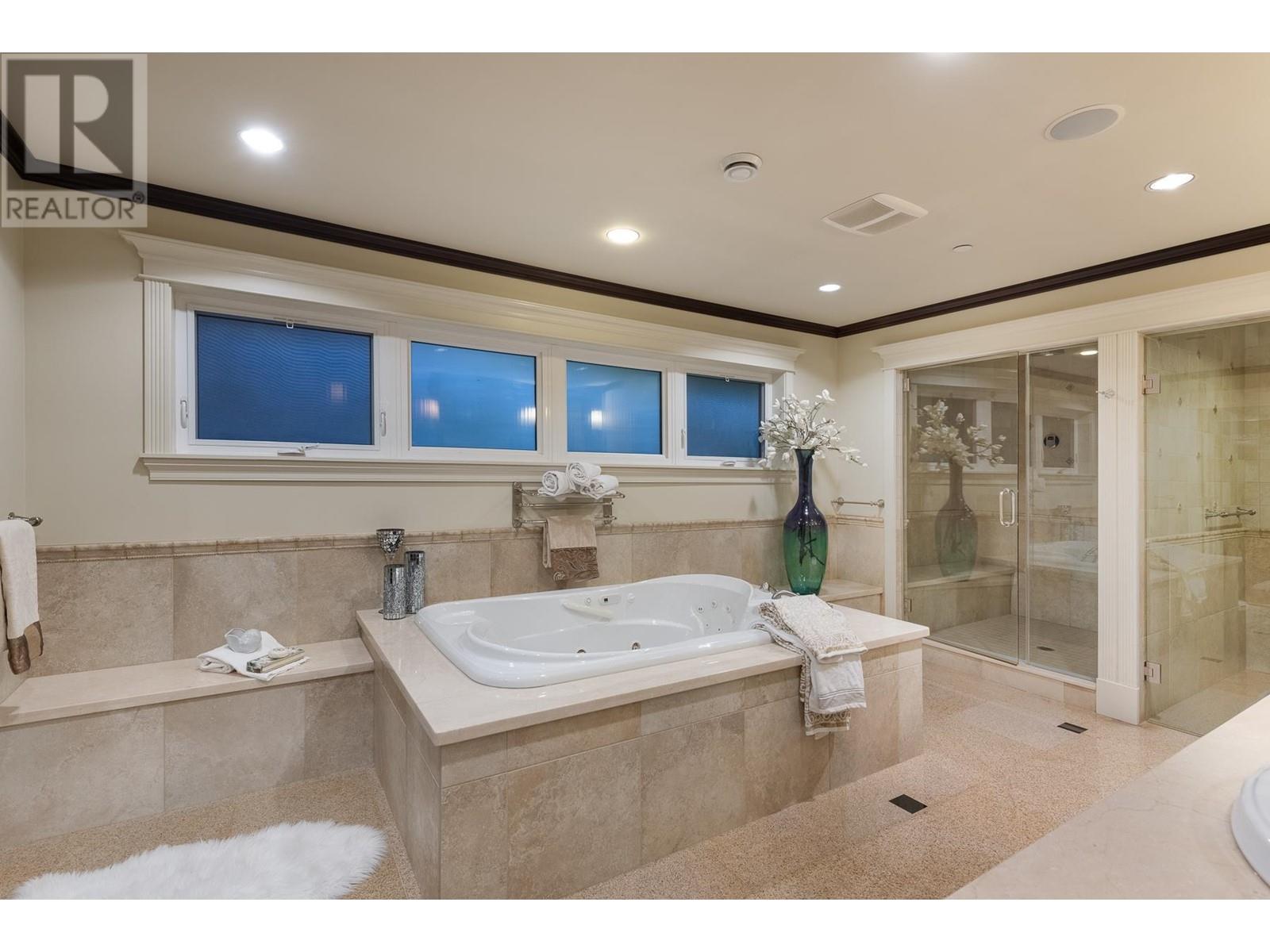 2533 Westhill Drive, West Vancouver, British Columbia  V7S 3A3 - Photo 28 - R2957181