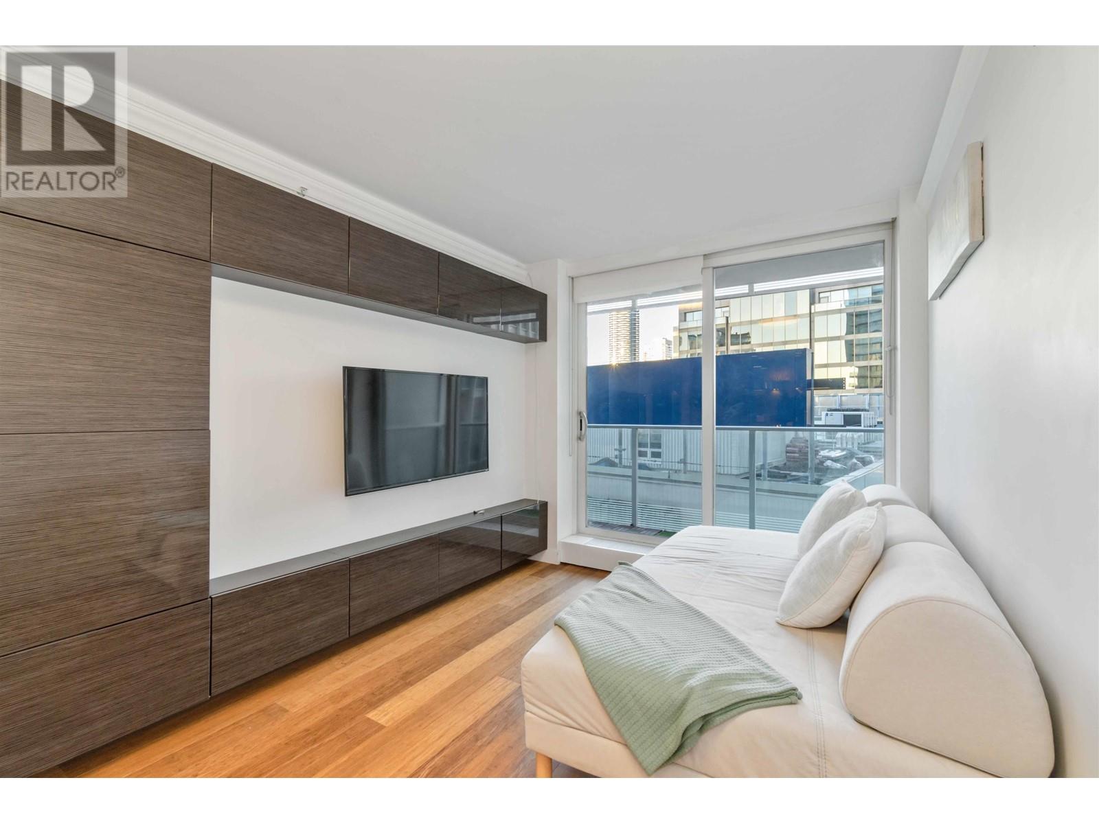 1705 777 Richards Street, Vancouver, British Columbia  V6B 0M6 - Photo 4 - R2957319